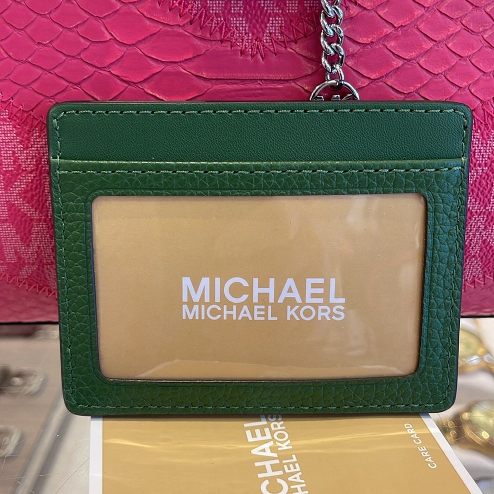 MICHAEL KORS
Large Pebbled Leather Card Holder Case
Fern Green 
NWT - Picture 5 of 16